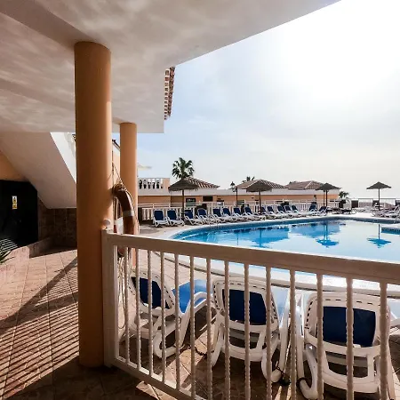 Alexis Paradise Court فيلة أذيخي