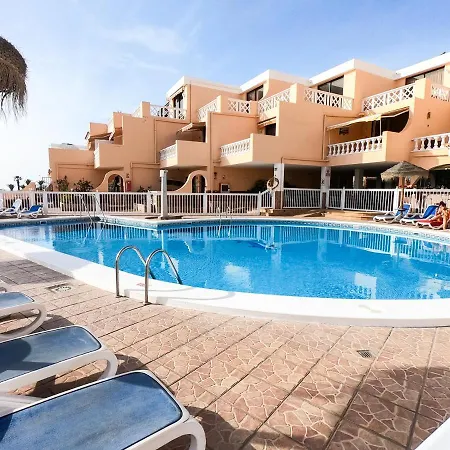 Alexis Paradise Court * أذيخي